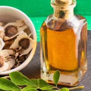 Huile de moringa cosmétique en flacon – Huile végétale nourrissante et régénérante, idéale pour les soins anti-âge et capillaires.