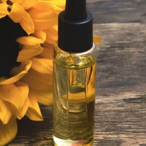 Flacon d’huile de tournesol cosmétique – Huile végétale légère et nourrissante, riche en acides gras essentiels. Idéale pour les soins hydratants, anti-âge et capillaires.